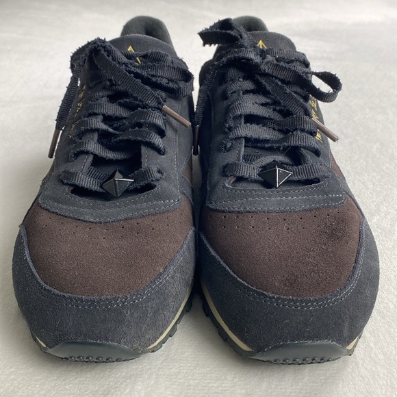 Reebok x Harry Potter 2023 Collection The Deathly Hallows Classic Leather Shoes - Picture 4 of 16